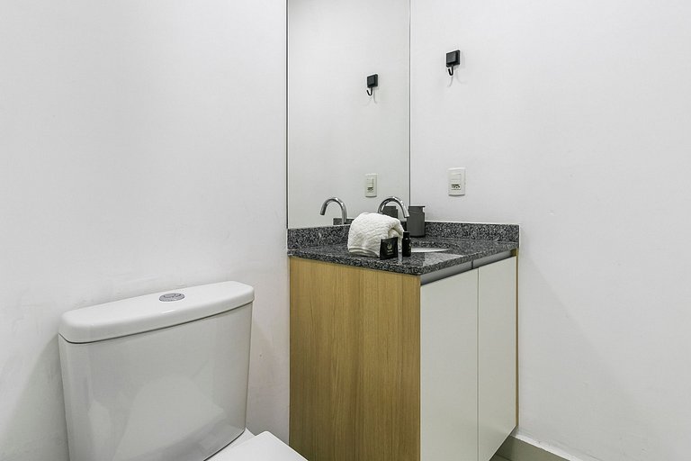 Apê nas "alturas" de SP + Ar Condicionado e Metrô