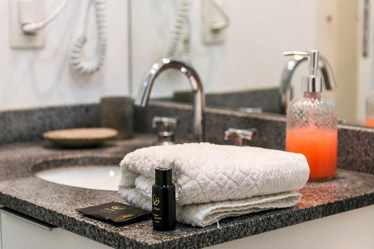 Studio Exclusivo Cama King + Piscina!