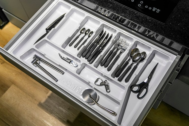 Studio Luxo e Vista Incrível + AC e Piscina