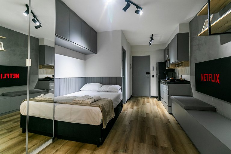 Studio Luxo e Vista Incrível + AC e Piscina