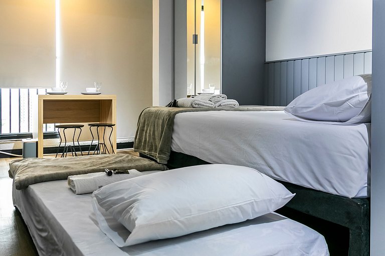 Studio Luxo e Vista Incrível + AC, Vaga e Piscina