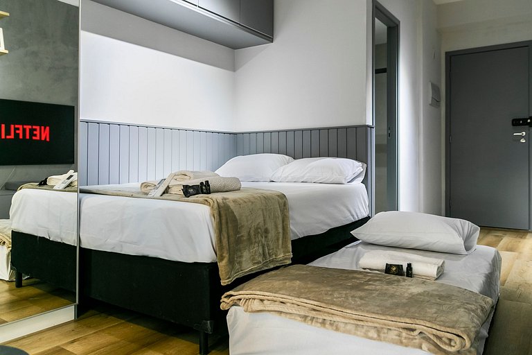 Studio Luxo e Vista Incrível + AC, Vaga e Piscina