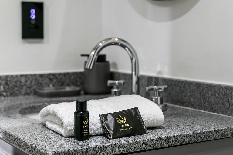 Studio Luxo e Vista Incrível + AC, Vaga e Piscina