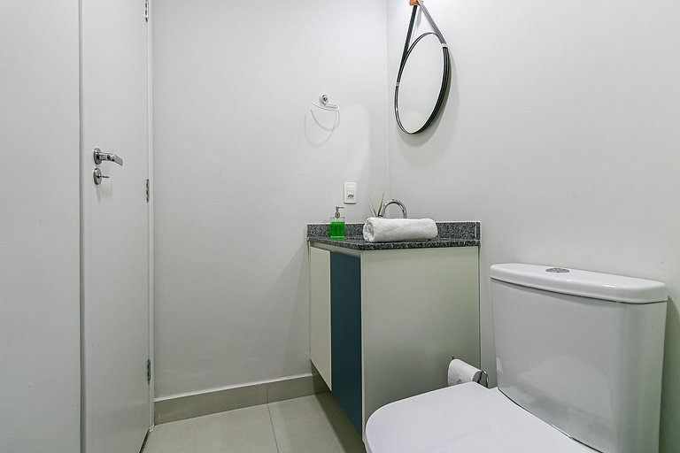 Apê c/ Ar Condicionado + Piscina, Rooftop e Metrô