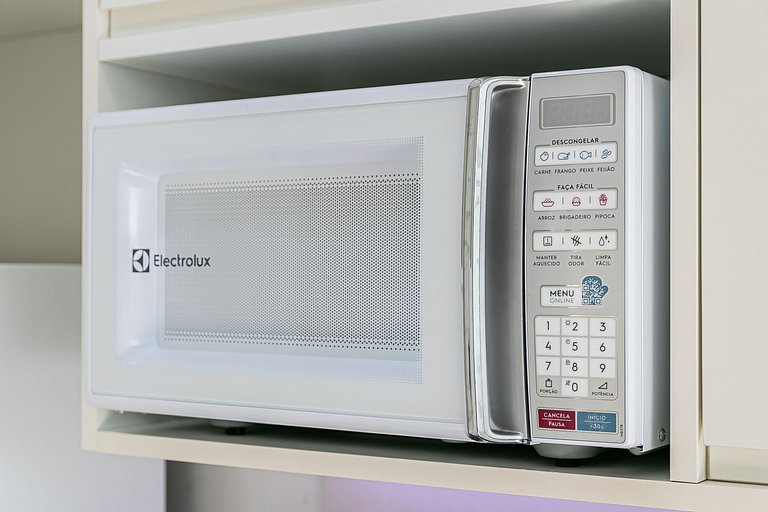 Studio c/ Ar Condicionado + Piscina e Metrô