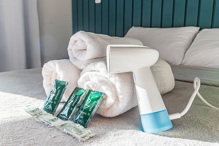 Studio c/ Ar Condicionado + Piscina e Metrô