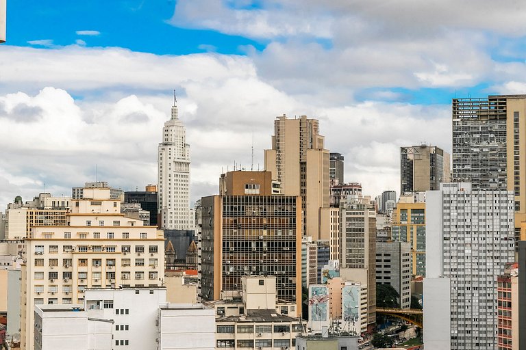 Studio c/ Ar Condicionado + Piscina e Metrô