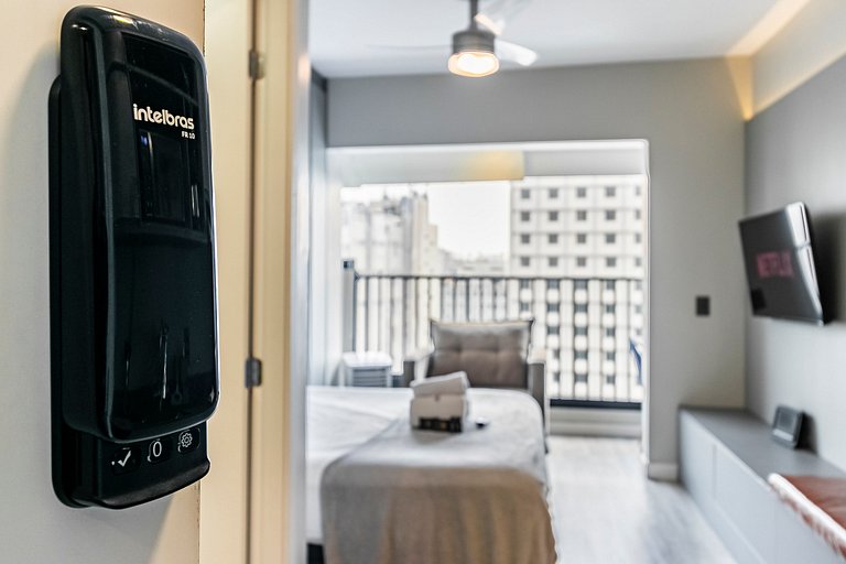 SP Luxo - Cama Queen - Andar Alto e AC