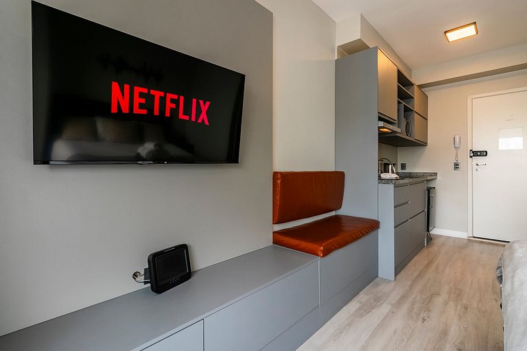 SP Luxo - Cama Queen - Andar Alto e AC