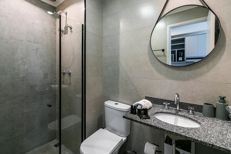 SP Luxo - Cama Queen - Andar Alto + AC e Piscina
