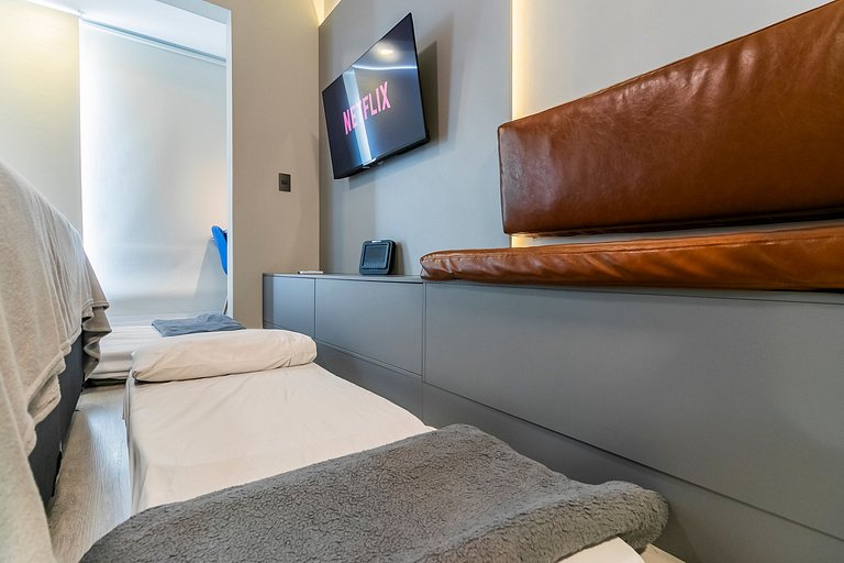 SP Luxo - Cama Queen - Andar Alto + AC e Piscina