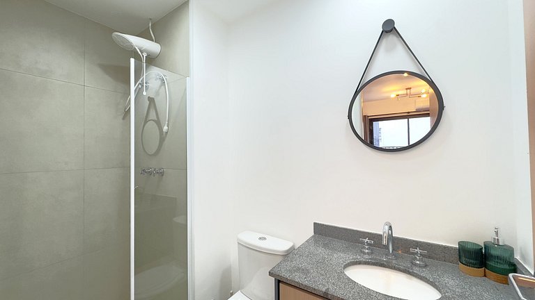 Studio Espaçoso, Metrô na Porta, Muito Conforto!