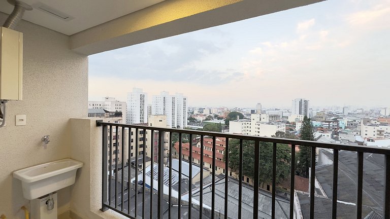 Studio em frente ao Metrô + Piscina e Rooftop