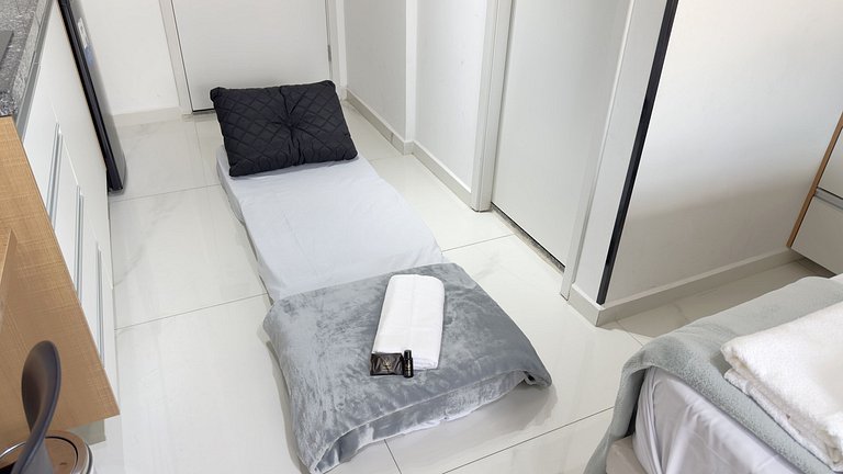 Studio Calmo no Topo de SP + AC + Piscina + Metrô