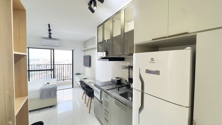 Studio Exclusivo + AC + Piscina + Metrô + Vaga