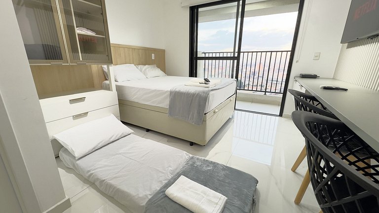 Studio Exclusivo e Moderno + AC + Piscina + Metrô