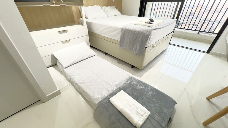 Studio Exclusivo + AC + Piscina + Metrô + Vaga