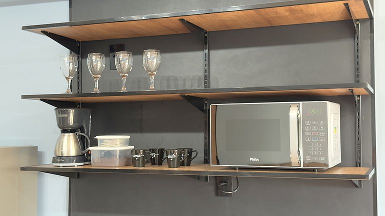 Studio amplo com 2 camas de casal – 20m do Metrô
