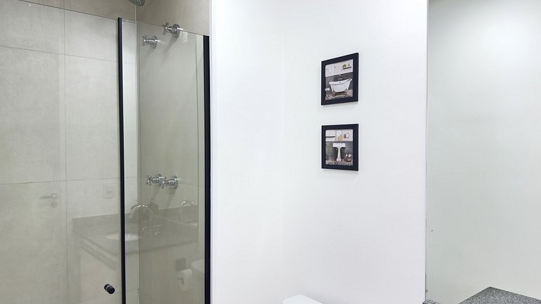 Studio amplo com 2 camas de casal – 20m do Metrô