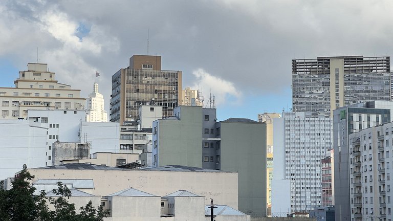Studio amplo com 2 camas de casal – 20m do Metrô
