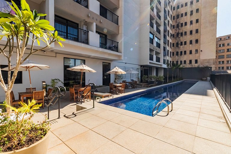 Studio p/ 4 pessoas + Piscina e Coworking