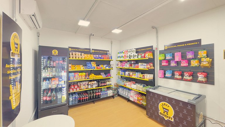Studio Exclusivo frente ao Metrô + Ar Condicionado