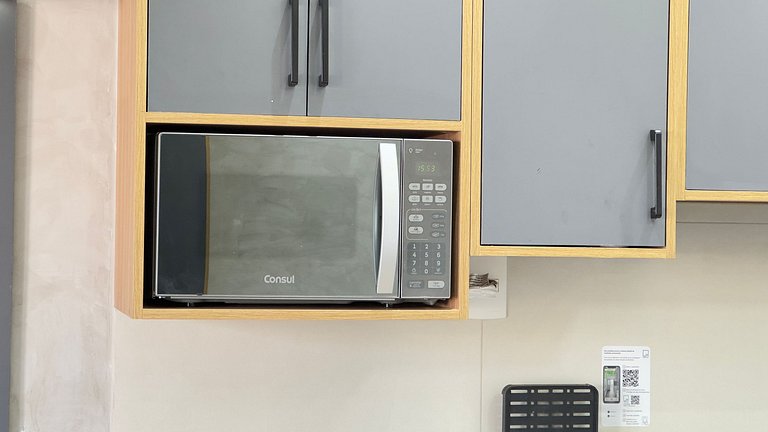 Apê Moderno com 2 Camas de Casal + Frente ao metrô