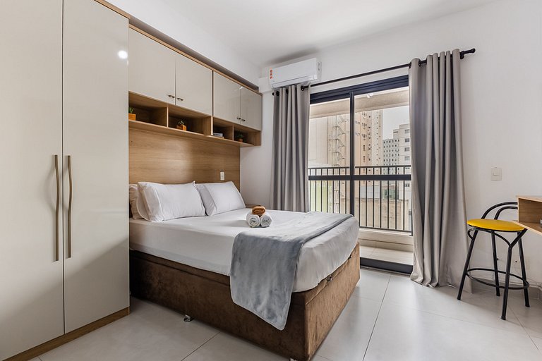 Studio Frente ao Metrô