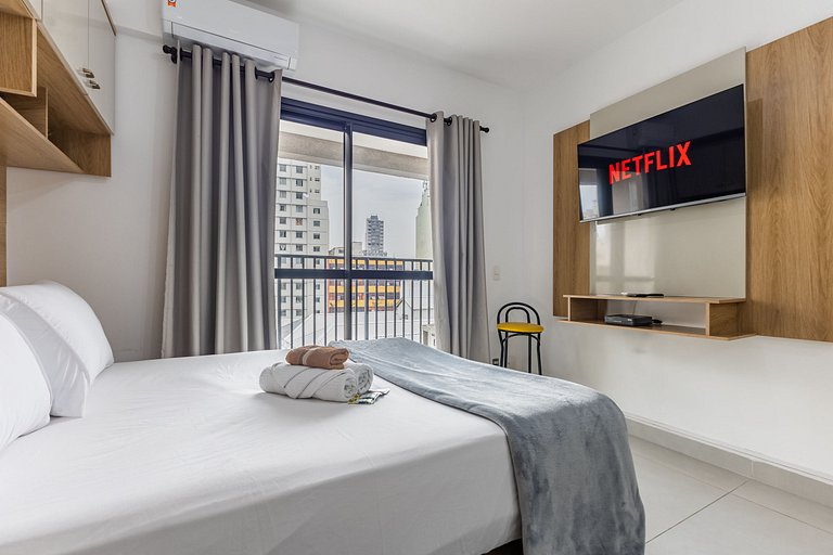 Studio Frente ao Metrô