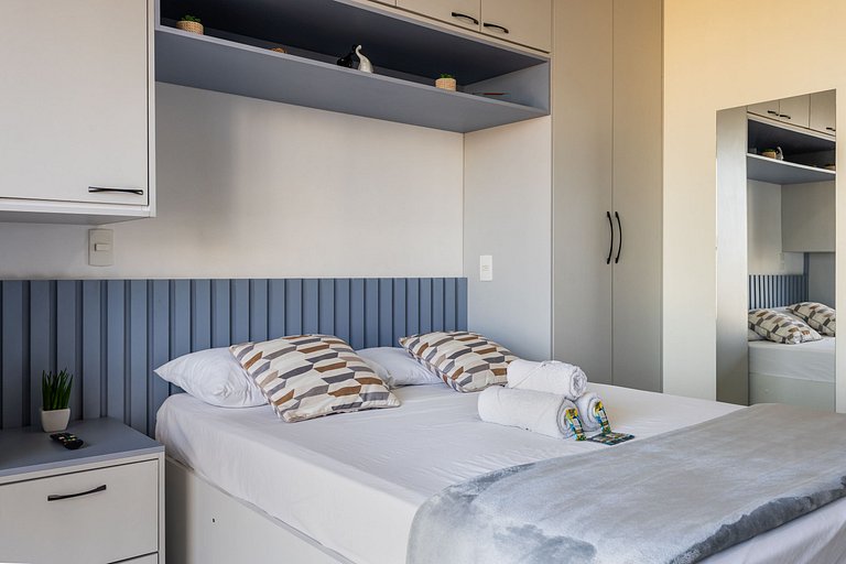 Studio Calmo no Centro + Cond. Completo!