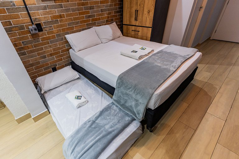 Studio Industrial Moderno + AC, Vaga e Piscina!