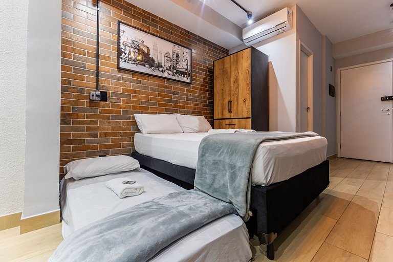 Studio Industrial Moderno + AC e Piscina!