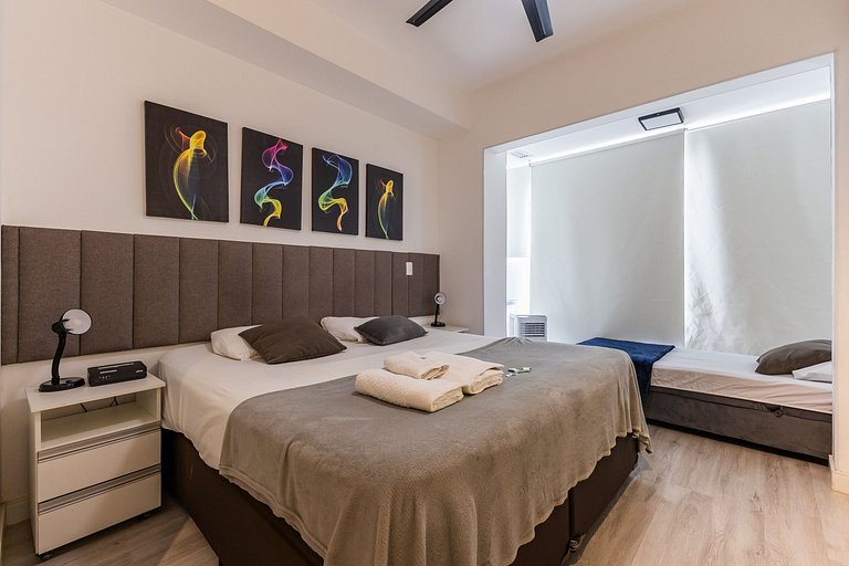 Apê Cama KING - 17º andar + AC, Piscina e Metrô