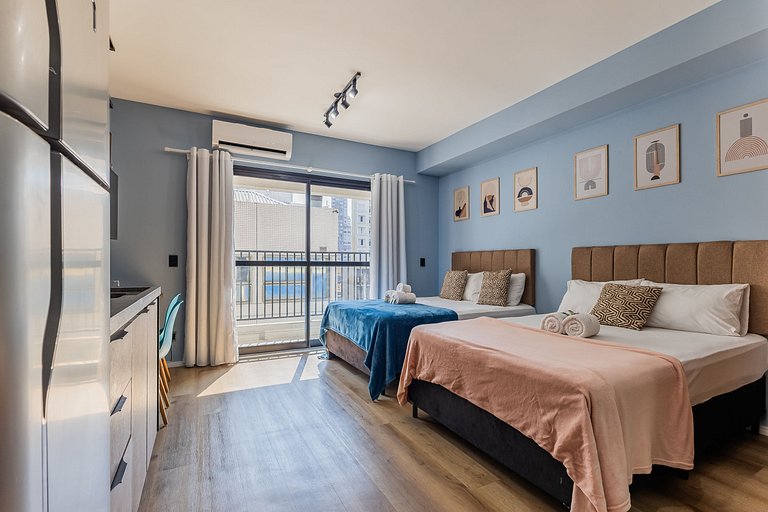 Studio amplo com 2 camas de casal – 20m do Metrô