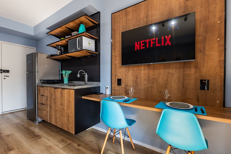 Studio amplo com 2 camas de casal – 20m do Metrô