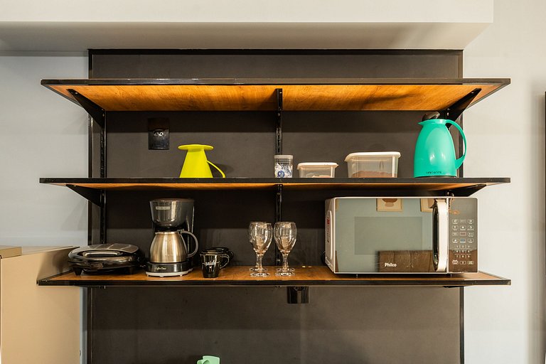 Studio amplo com 2 camas de casal – 20m do Metrô