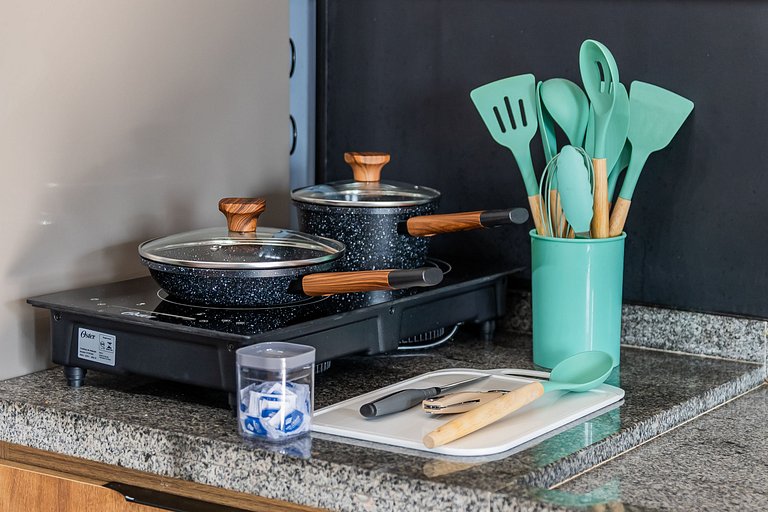 Studio amplo com 2 camas de casal – 20m do Metrô