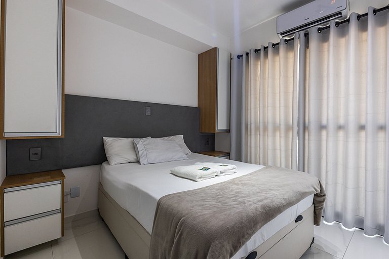 Studio Calmo no Topo de SP + AC + Piscina + VAGA