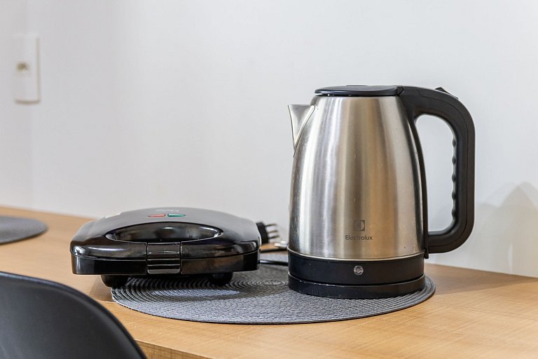 Studio Calmo no Topo de SP + AC + Piscina