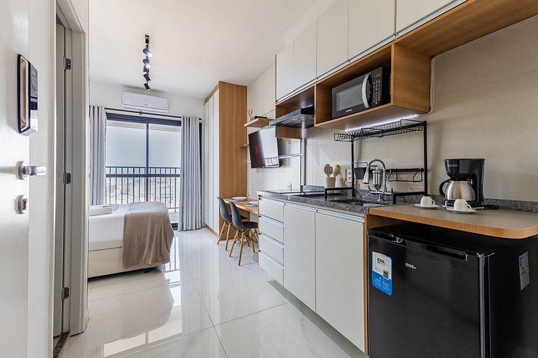 Studio Calmo no Topo de SP + AC + Piscina + VAGA