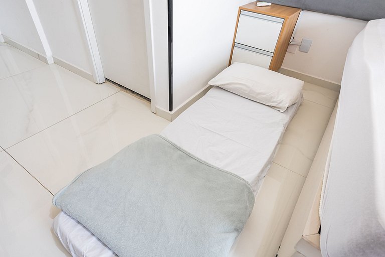 Studio Calmo no Topo de SP + AC + Piscina + VAGA
