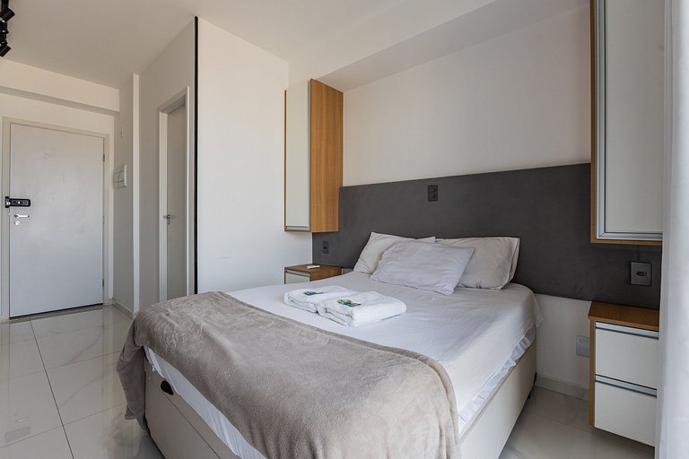 Studio Calmo no Topo de SP + AC + Piscina