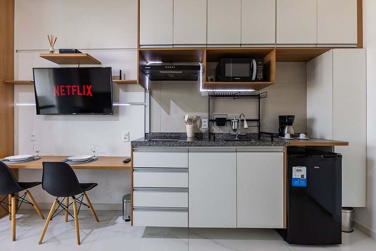 Studio Calmo no Topo de SP + AC + Piscina